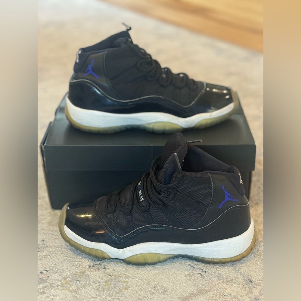 Air Jordan 11 Retro “Space Jam” 2016 – Size 6.5Y – Preowned- replacement box